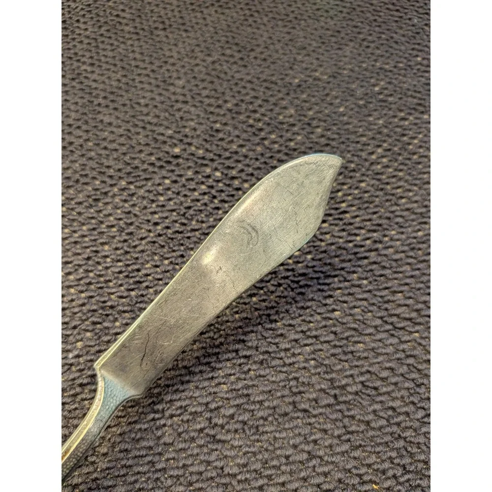 Vintage 1881 Rogers Surf Club Master Butter Knife Art Deco Silverplate